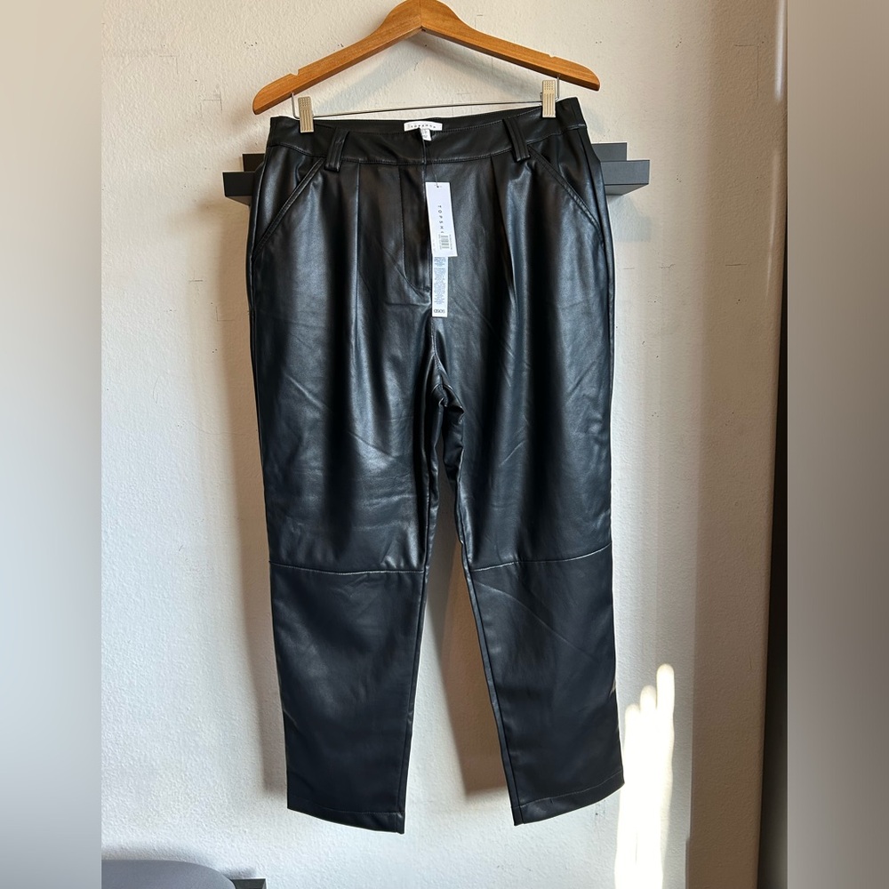 top Shop ASOS Women’s Black Faux Leather Straight Leg Pants Size 10
